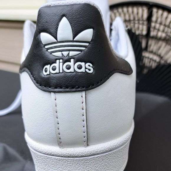 Adidas Originals Women's Superstar Shoes - Picture 15 of 16